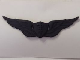 ARMY AVIATION MEDICAL OFFICER  SUBDUED MATERIAL METAL IN GI PACK DATED 1... - $3.17