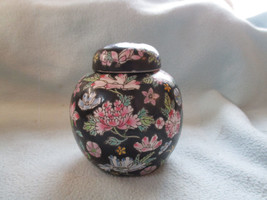 Chinese  Floral  Enamel Ginger Jar  Marked Zhongguo  Jingdezhen  1970s 4&quot; x 4&quot; - £9.82 GBP