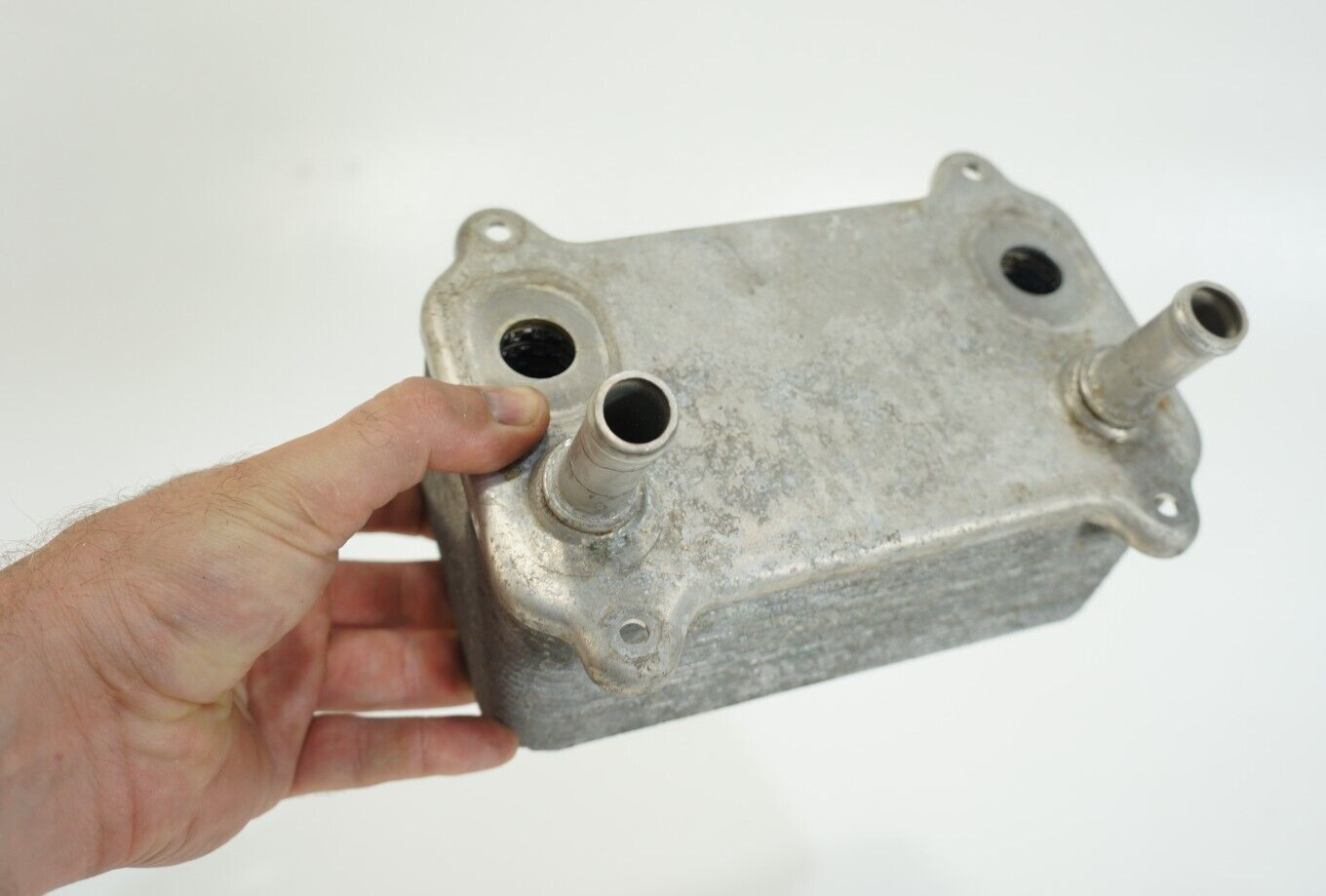 2003-2006 porsche cayenne 4.5 engine oil cooler 94810727603 - $59.87