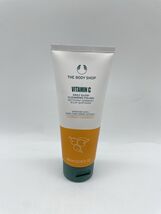 The Body Shop Vitamin C Daily Glow Cleansing Polish 3.3 Fl Oz Bs303 - $3.91