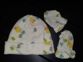 Gerber Newborn 0-6mo Baby Duck Hat Mittens Set - £7.43 GBP