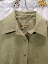 Notations Soft Suede Solid Floral Fitted Blouse Green Sz Small Button Front   - £8.40 GBP