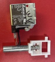 GENUINE FRIGIDAIRE ELECTROLUX 241675705 ICE DISPENSER SOLENOID ASSEMBLY - $19.79