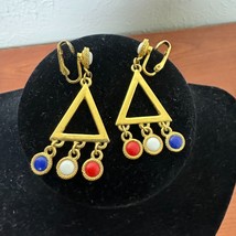 Vintage Patriotic Gold Tone Clip On Earrings Red White Blue Enamel Dangl... - $7.69