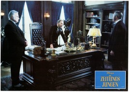 *Disney&#39;s NEWSIES (1992) Newspaper Magnate Joseph Pulitzer in Luxurious Office - £27.54 GBP