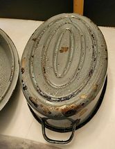 VINTAGE ENAMEL ROASTING PAN 13x9 GRAY WITH DIMPLED LID image 3