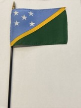 New Solomon Islands Mini Desk Flag - Black Wood Stick Gold Top 4” X 6” - £3.99 GBP