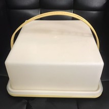 Vintage Tupperware Square Cake Carrier with Handle - £14.10 GBP