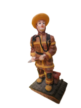 K&#39;s Collection Fire Fighter Figurine Heroes Helping People Resin 5.5&quot;T - £7.75 GBP