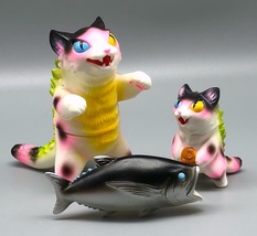 Max Toy Pink Spotted Odd-Eye Negora and Micro Negora w/ Fish - Rare image 3
