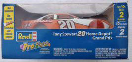 Autographed Tony Stewart #20 NASCAR 1999 Revell Pro Finish Home Depot Pontiac  - £125.85 GBP