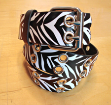 No Boundaries Womens Size L Zebra Pattern Double Grommet Belt Silver Har... - £12.10 GBP