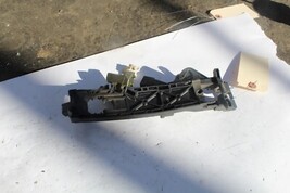 2000-2002 MERCEDES S430 S500 W220 REAR DRIVER EXTERIOR DOOR HANDLE MOUNTING 3139 image 8