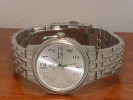 Pre-Owned Men’s Silver Bulova C860352 Date Analog Dress Watch - $44.55
