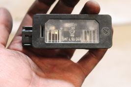 2006-2010 BMW E60 525i RH REAR TRUNK RIGHT LICENSE PLATE LIGHTING LAMP K2686 image 2
