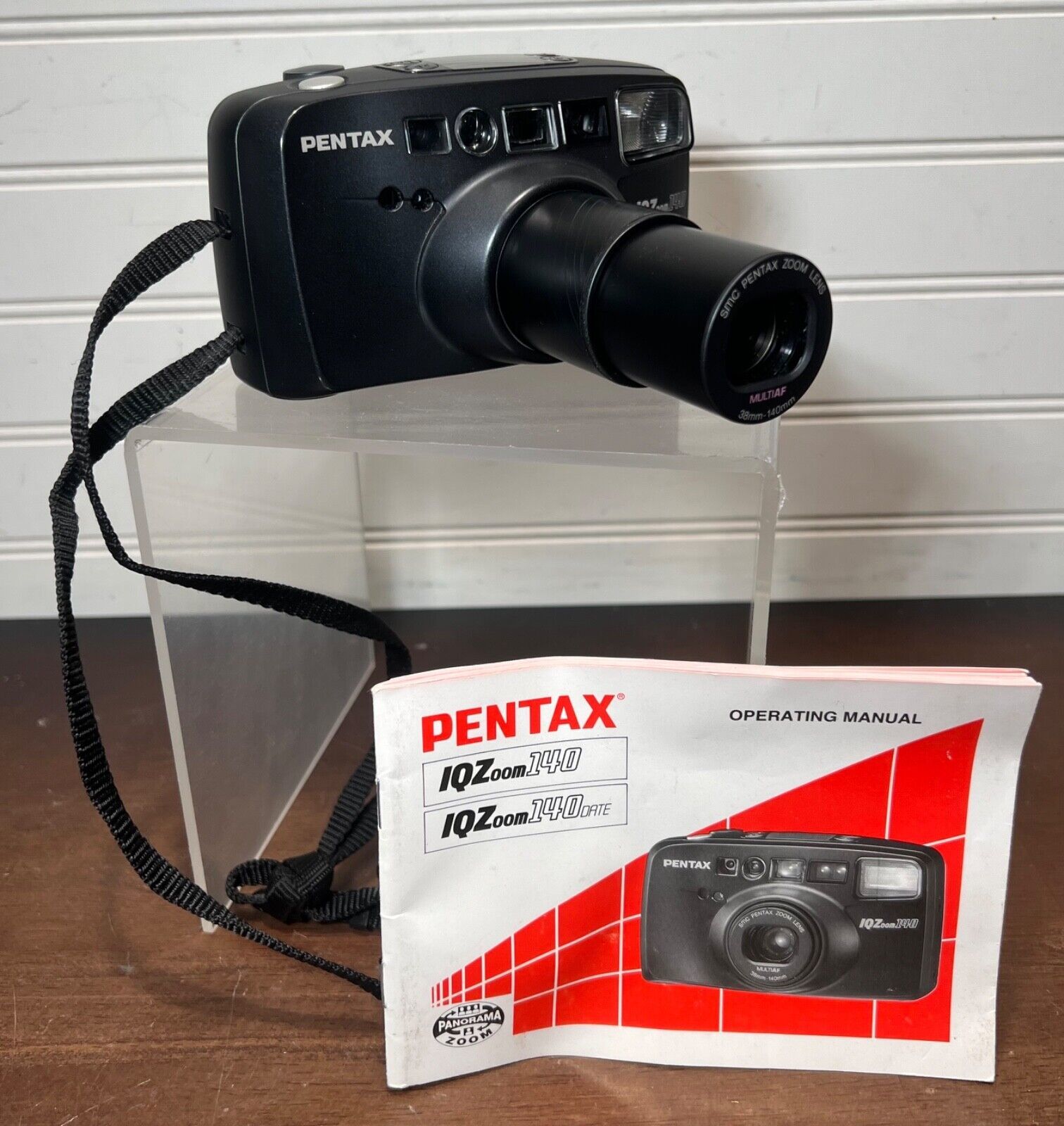 Pentax IQZoom 140 Vintage 35mm AF Point & Shoot Film Camera Manual & New battery - $39.95