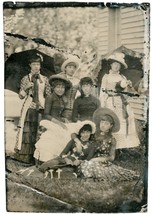 3.5x5&quot; Tintype Photo of 7 Lady Friends in outside setting 1880s - Focus ... - $16.83