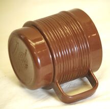 Rubbermaid Ribbed Brown Mug Cup Plastic Stackable #3819 - $9.89
