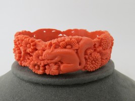 Vintage Celluloid Carved Squirrel Bangle Bracelet Coral Tone Carved Flow... - £79.69 GBP
