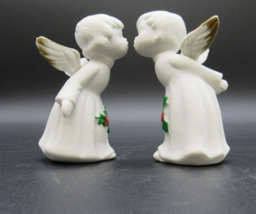 Vintage Napcoware Kissing Angels Hand painted Bisque White figurines Holly - £7.75 GBP