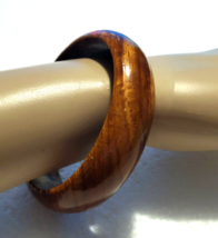 Wooden Brown Bangle - $161.81 MXN