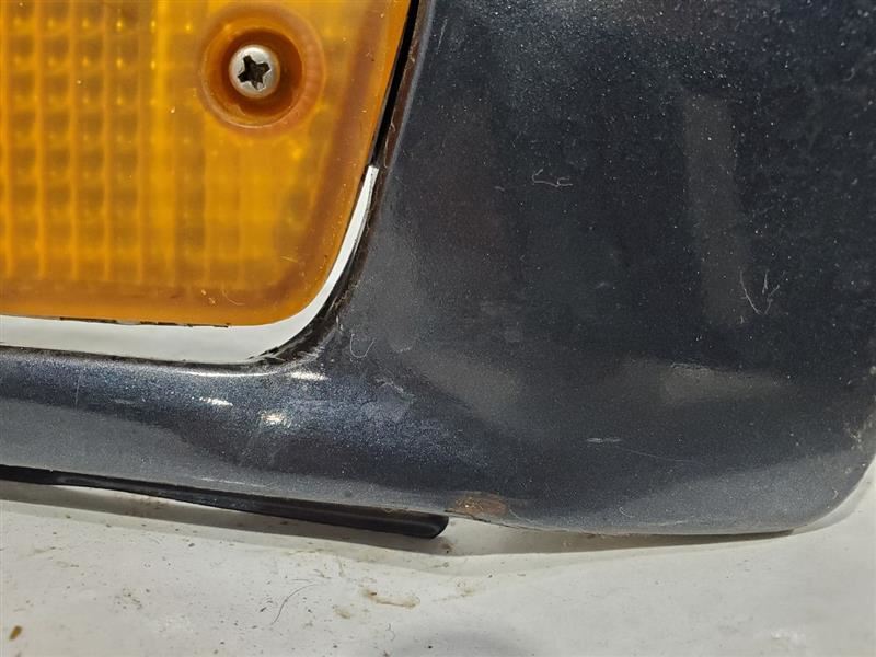 1991 Toyota Landcruiser OEM Valance Wit Turn Lamps Needs Work Item image 6