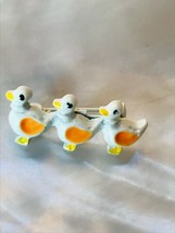 Vintage Small White Enamel Three Walking Ducks w Orange Wings &amp; Yellow Feet &amp; - £6.86 GBP