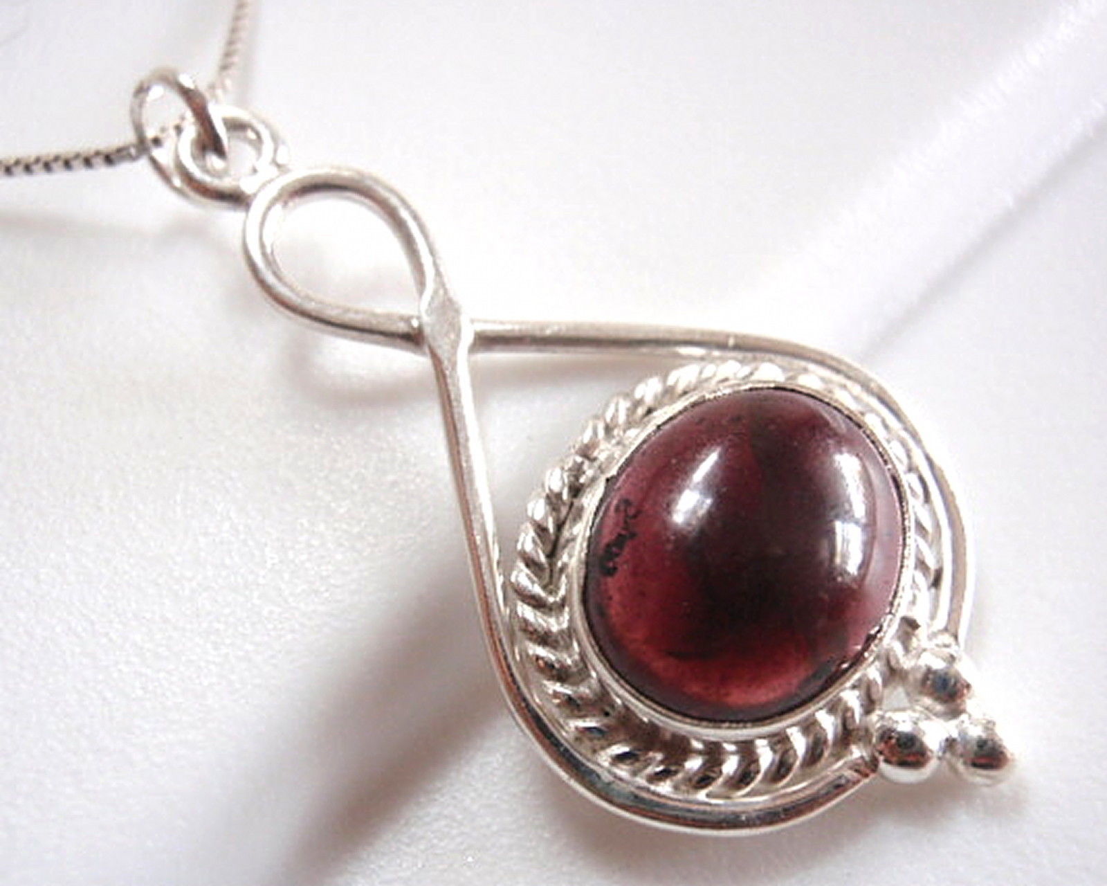 Garnet 925 Sterling Silver Necklace with Rope Style Accent New - £13.62 GBP