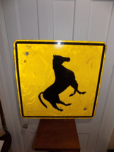 Vintage Horse Crossing Metal Sign - $2,322.91 MXN