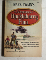 HUCKLEBERRY FINN by Mark Twain (1963) Washington Square movie paperback - £9.38 GBP