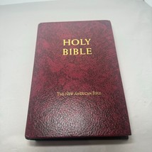 Holy Bible New American Bible 2009-2010 Edition - $178.09 MXN