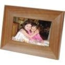 SmartParts SP70EW 7-Inch Digital Frame (Wood) - £52.18 GBP