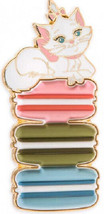 Disney Cats and Dogs Aristocats White Kitten Marie Limited Release Cookies pin - £14.24 GBP