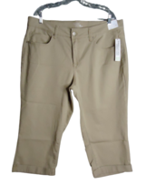 Time And Tru Eco Friendly Mid Rise Cuffed Capri Tan Womens Size 20 - $16.82