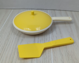 Little Tikes replacement kitchen play skillet frying pan lid spatula yellow - $9.89