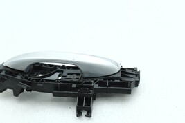 2015-2018 MERCEDES C300 W205 REAR LEFT EXTERIOR DOOR HANDLE H1562 image 4