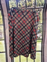 Women&#39;s NYCC Multiple Color Skirt - Large - $16.25
