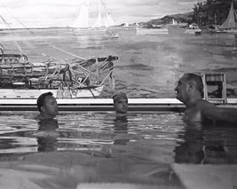 President Lyndon Johnson with Jack Valenti in White House pool New 8x10 Photo - £6.93 GBP