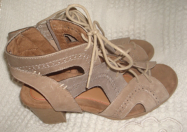 Rockport Cobb Hill Hattie Lace Up Sandals 8.5 Taupe/Gray  Leather Side Zip - £25.72 GBP