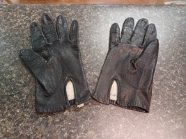 Vtg Ladies Size 7 Silk Lined Leather Gloves - $462.49 MXN
