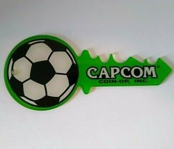 Flipper Football Pinball Machine Plastic Keychain Original 1996 NOS Green - £10.64 GBP