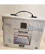 Queen size Mattress Protector NWT - $228.01 MXN