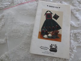 New Peaceful Pleasures Amish Tea Apron, Napkins, Potholder, Tea Cozy Patterns - £4.60 GBP