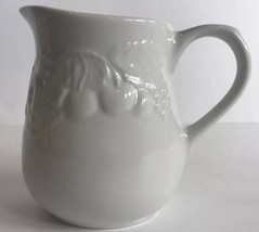 Fruit de Blanc Tabletops Unlimited 8 oz Creamer Embossed Fruit (1995) - £7.90 GBP