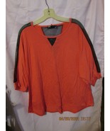 Red and Black Mesh Knit Shirt Top Stretch used size about L - $158.37 MXN
