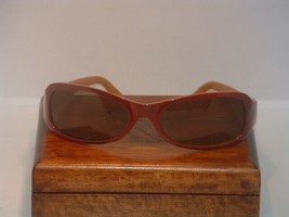 Pre-Owned Women’s Burgundy Fashion Frame Sunglasses - $6.93