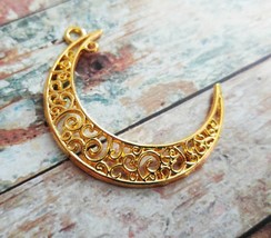 2 Moon Pendants Charms Gold Crescent Moon Filigree Celestial Connectors - £1.11 GBP