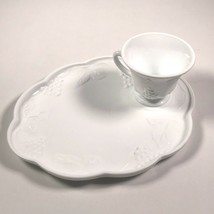 Milk Glass Snack Plate &amp; Tea Cup Set White Grape Vine Vtg 2 pc - £8.23 GBP