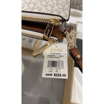 Michael Kors Double Zip Wristlet Wallet -Vanilla - £79.03 GBP