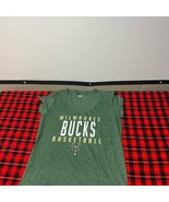 Green Milwaukee Bucks Basketball T-Shirt - $16.83